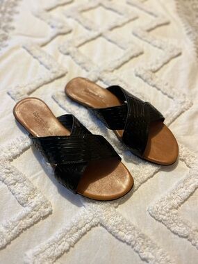 Bearpaw XIMENA Hauraches Woven Leather Sandals Size 9